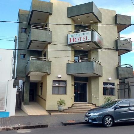 Big Executive Hotel Araguari Kültér fotó