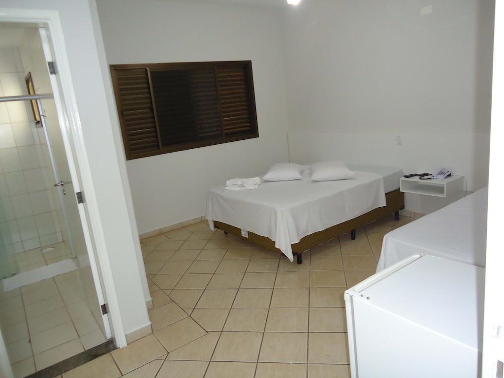 Big Executive Hotel Araguari Szoba fotó